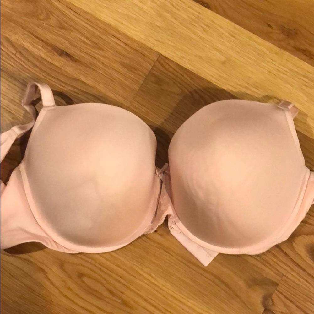 Torrid size 46DDD bra
